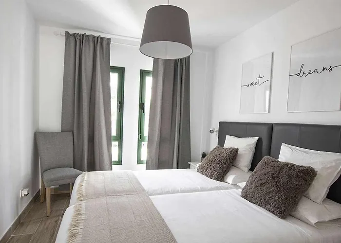 Holyhome Grey 104 Costa Teguise