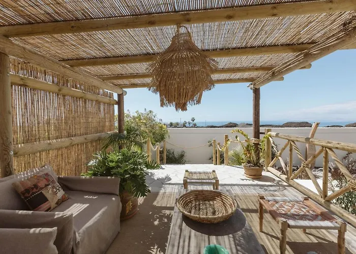 Villa Lily Puerto del Carmen  met een Zwembad