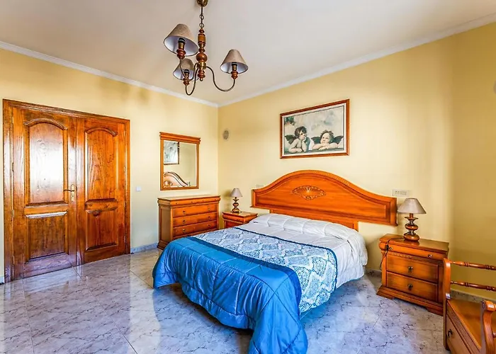 Boutique Stunning Home In San Bartolom With 3 Bedrooms And Wifi San Bartolomé