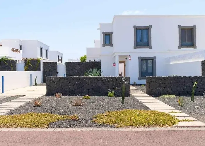 Villa Ícaro Piscina Climatizada Playa Blanca 