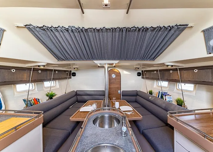 Relaxing Stay On A 38Ft Sail Yacht Arrecife  admite animales