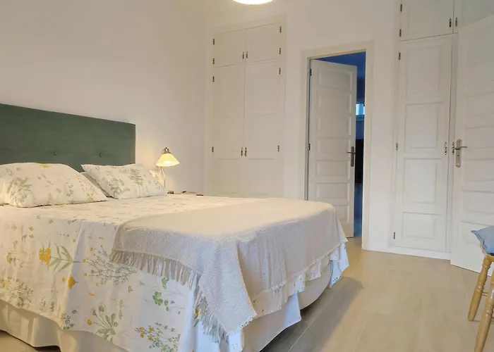 Los Molinos Holidays. 2 Bedrooms Apartment Costa Teguise