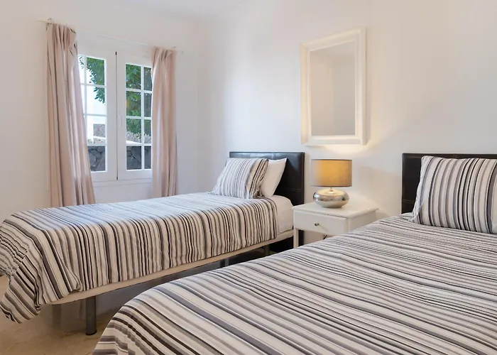 Pet friendly Villa Charlana By Buenavilla Puerto del Carmen 