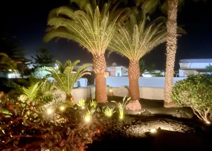 Villa Casa Karoline With A Sunny Terrace, Heated Pool, Comfort And Privacy In A Quiet Neighborhood Playa Blanca  che accetta animali