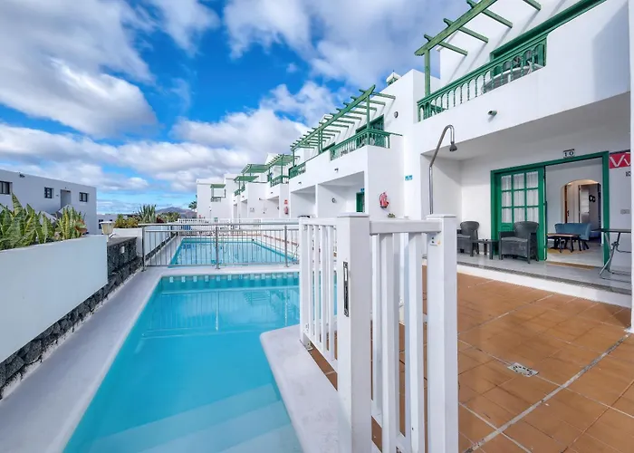 Carpe Diem Apartment - Pool View By Lanzarote Vacation Homes Puerto del Carmen  acceptant les animaux