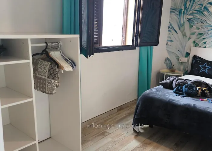 Habitación cactus, entrada privada y baño privado en suite by flamingo house, no fumadores Arrecife 