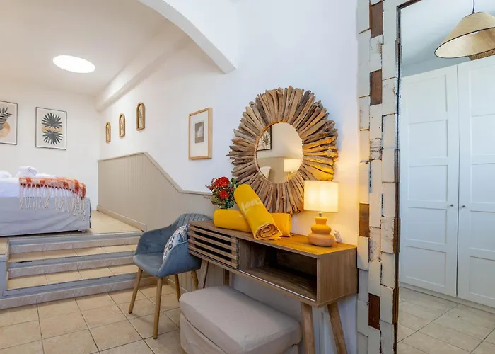 Ocean View Penthouse - Central Location - 100M To The Beach Costa Teguise che accetta animali