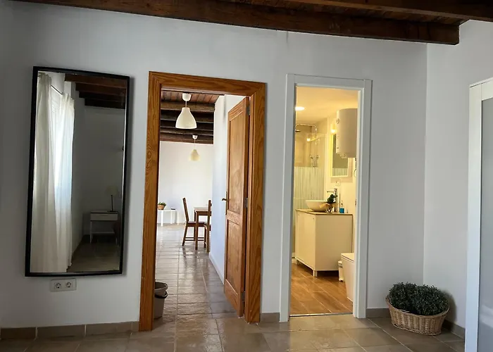 Apartment In Famara Beach Teguise  admite animales