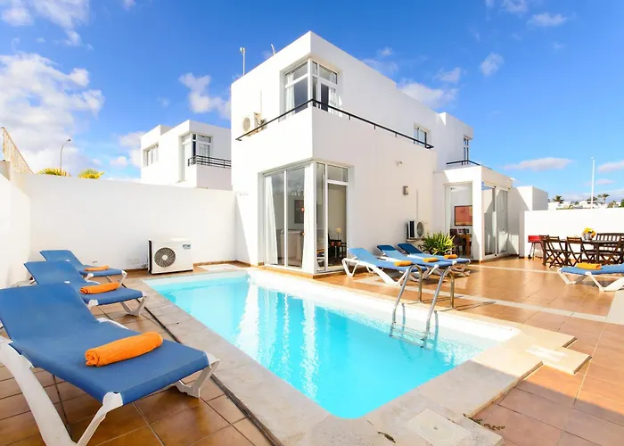 Villa Luis 4 Puerto del Carmen  mit Pool