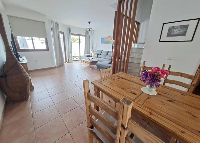 Villa Rosa Gadis Costa Teguise