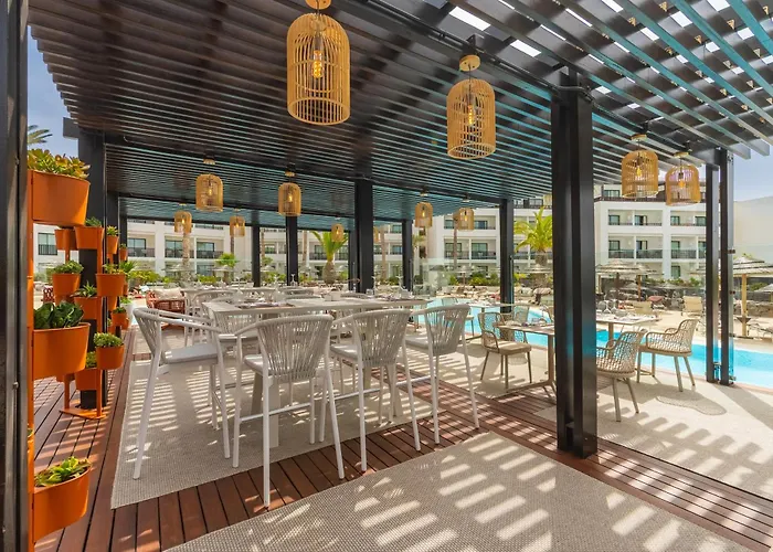 Hotels nahe Puerto Calero Marina