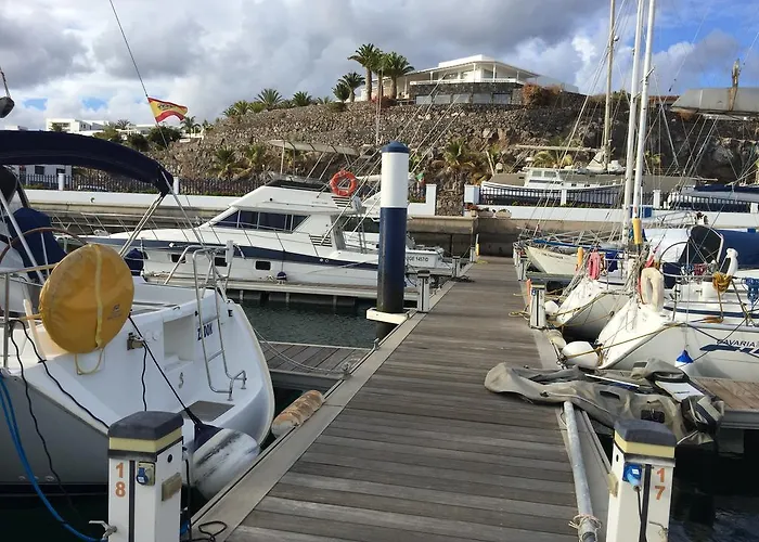 Hotel Puerto Calero Boat