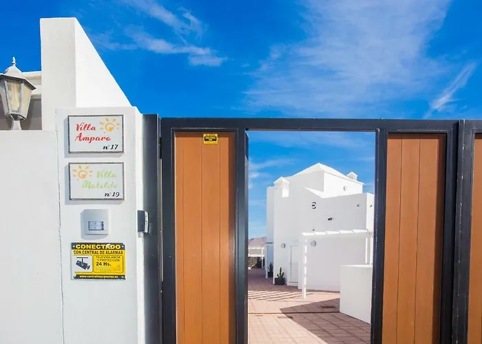 Ereza Villa Amparo Playa Blanca 